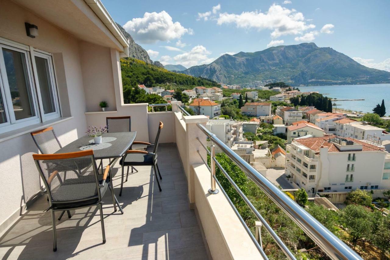 Apartmani Ticinovic Omis Bagian luar foto