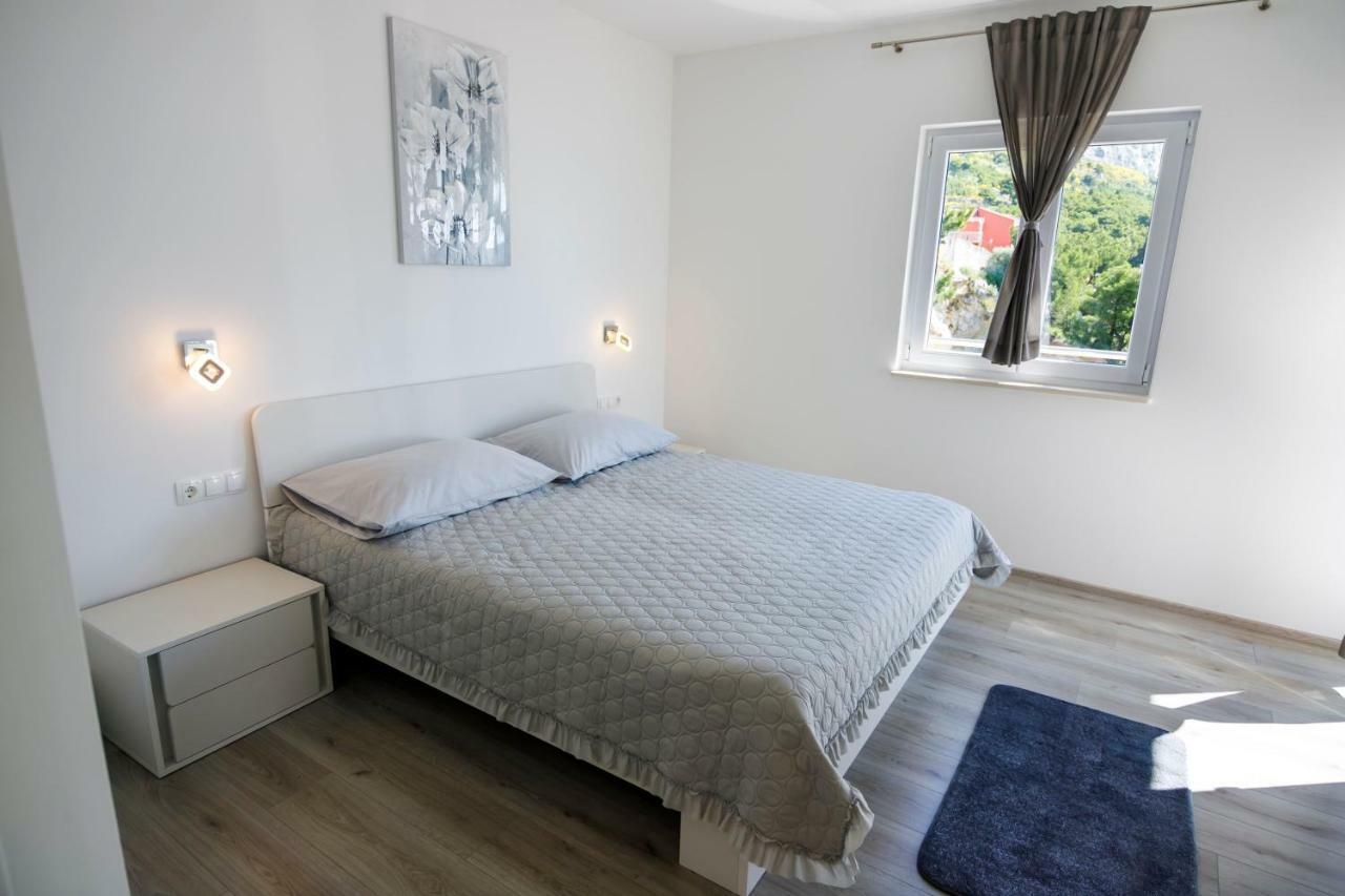 Apartmani Ticinovic Omis Bagian luar foto