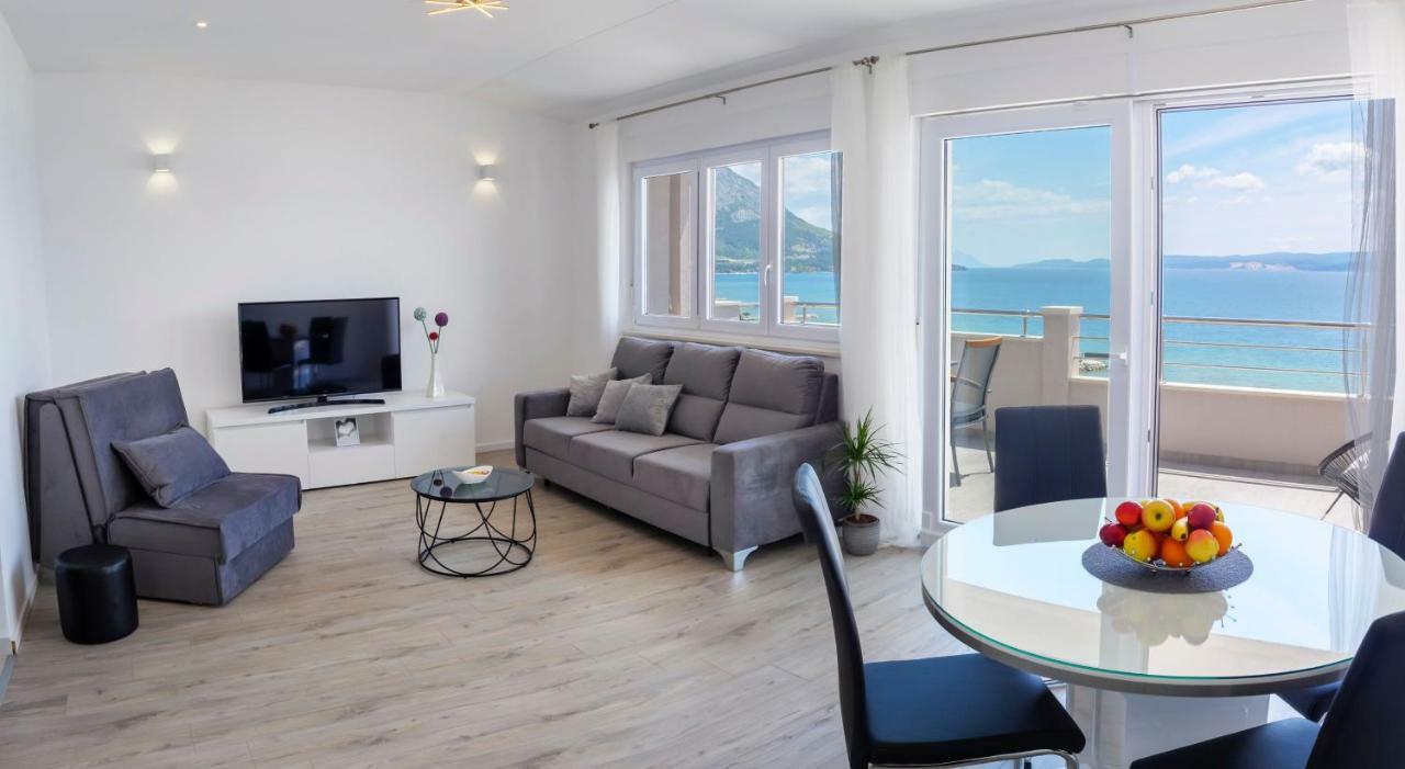 Apartmani Ticinovic Omis Bagian luar foto