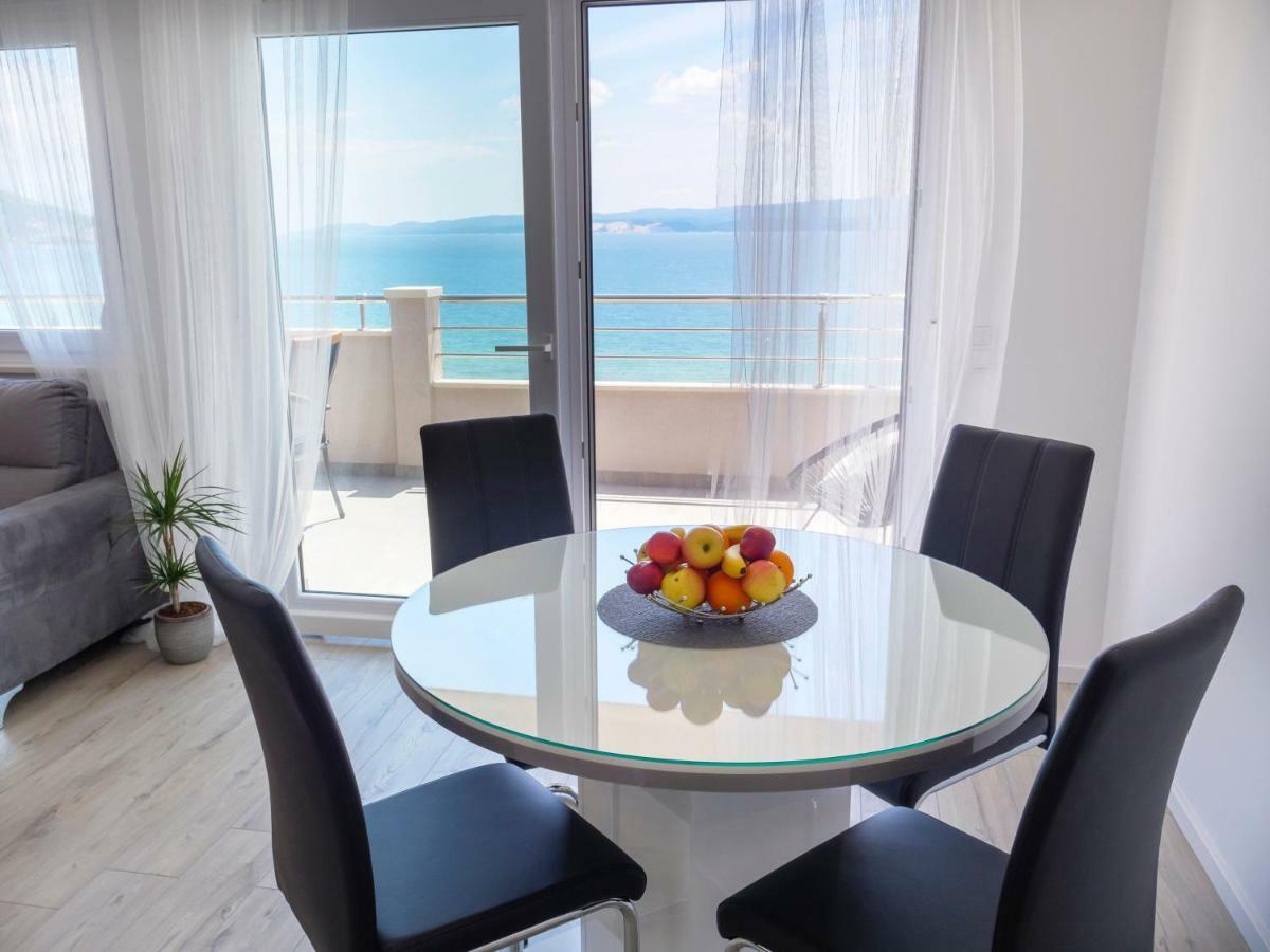 Apartmani Ticinovic Omis Bagian luar foto